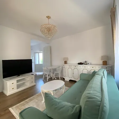 Casuta Bunicii Holiday home Tureni