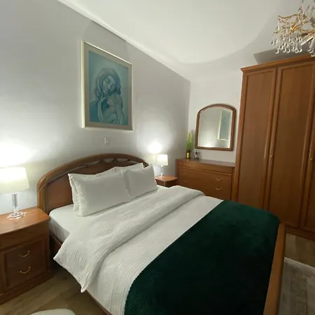 Casuta Bunicii Holiday home Tureni